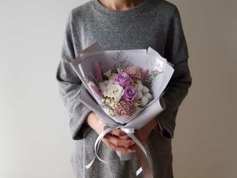 情人節|永生花+乾燥花│紫白玫瑰永生乾燥花花束│不凋花│求婚