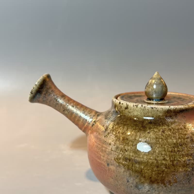柴燒重落灰側把茶壺 / 小平凡手作