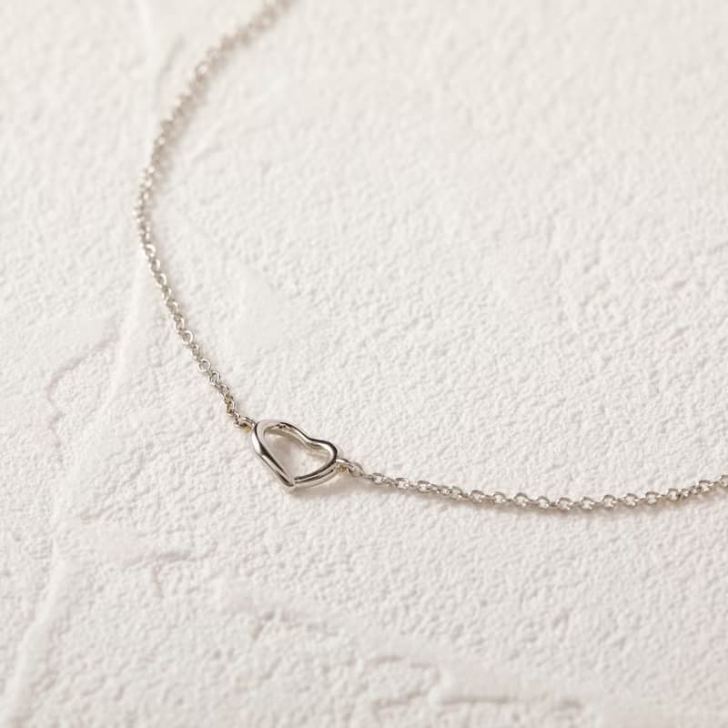 line heart bracelet SV ニッケルフリーブレスレット　大人なハートのブレスレット　シルバー　ロジウム