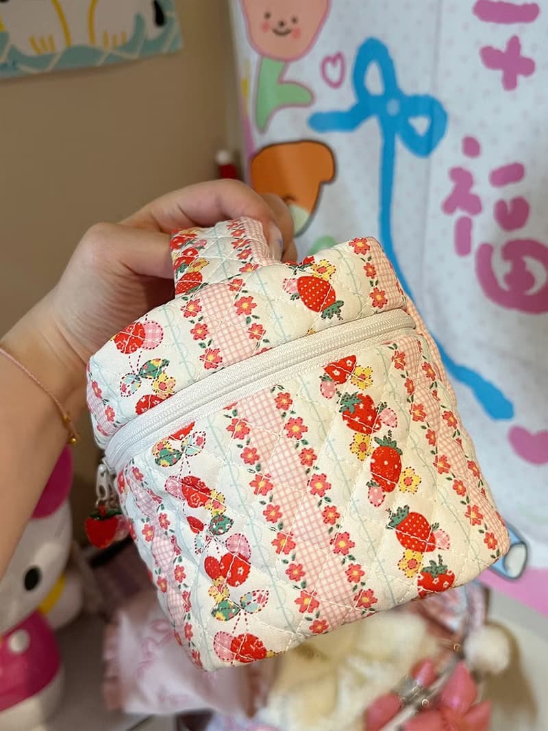 Sweetstore Supply原創可愛甜美小草莓手提小盒子化妝品收納包