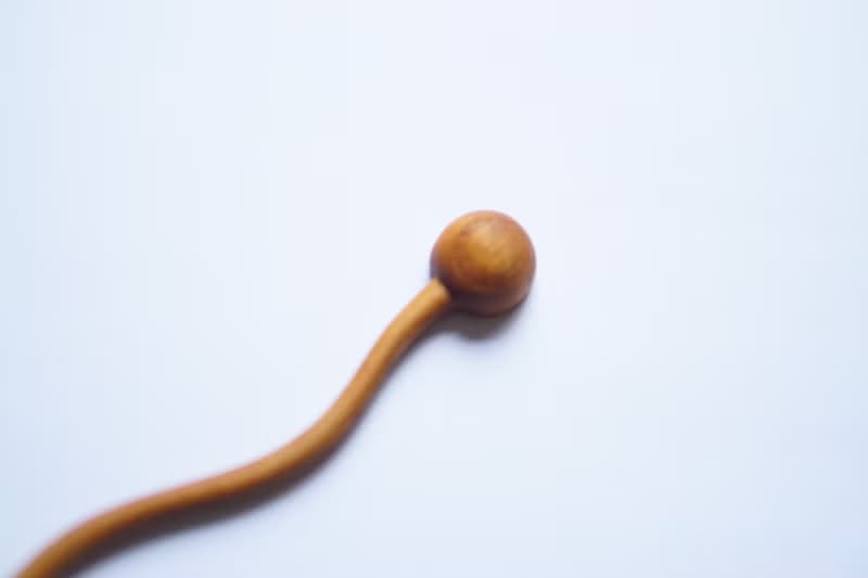 柄が曲がった木のマドラー, チーク