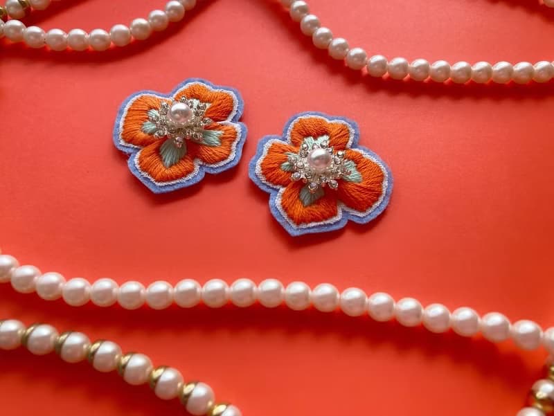 【イヤリング/ピアス/刺繍アクセサリー/リゾート/母の日/プレゼント】bon bon - sunshine sky -