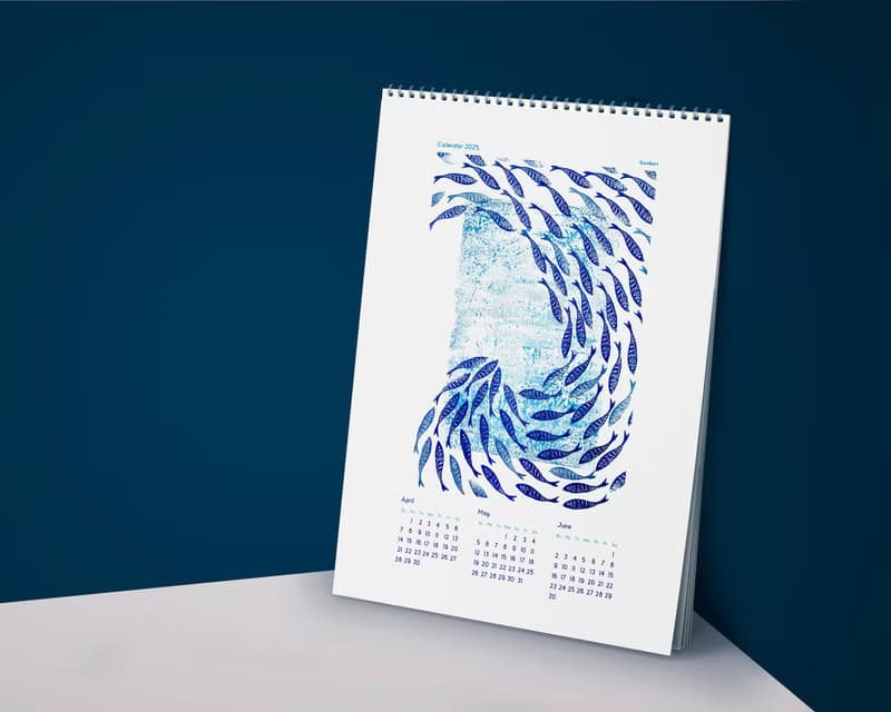 【數位】Printable Illustrated Calendar 2025 Blue Ocean Waves Fish Sky Clouds Blue Birds