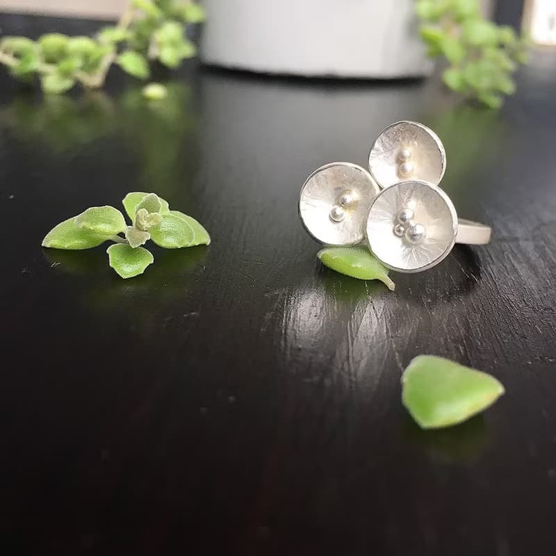 純銀戒指~心花朵朵開~青冶金工手作的詩手工戒指,幸福中!