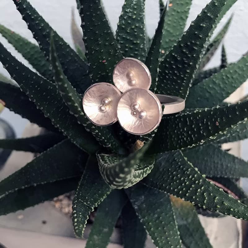 純銀戒指~心花朵朵開~青冶金工手作的詩手工戒指,幸福中!