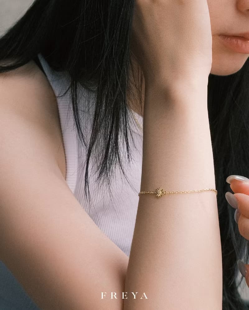 FREYA  單鑽 雛菊手鍊 設計款-純銀14k金