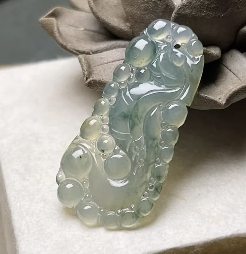 冰種飄花翡翠懷古龍牌項鍊 | 天然緬甸玉翡翠A貨 | 送禮