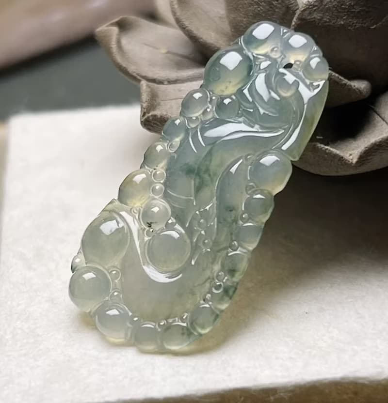 冰種飄花翡翠懷古龍牌項鍊 | 天然緬甸玉翡翠A貨 | 送禮