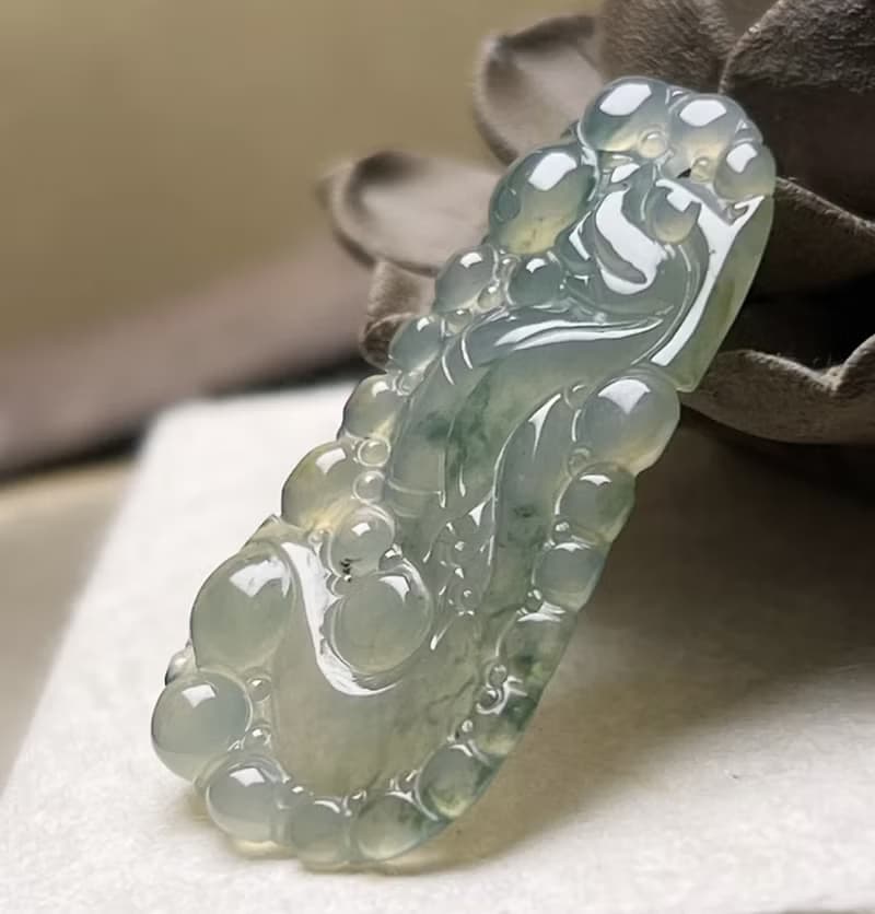 冰種飄花翡翠懷古龍牌項鍊 | 天然緬甸玉翡翠A貨 | 送禮
