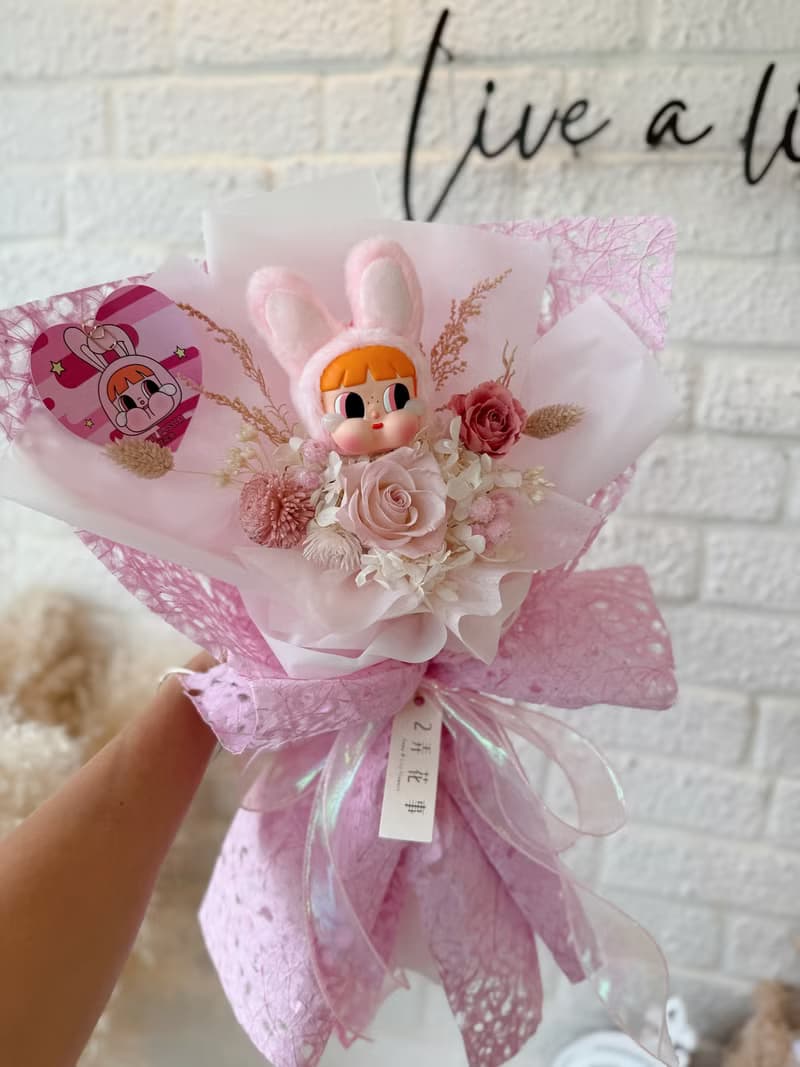 現貨哭娃Crybaby花兔兔永生花花束 情人節花束 生日花束