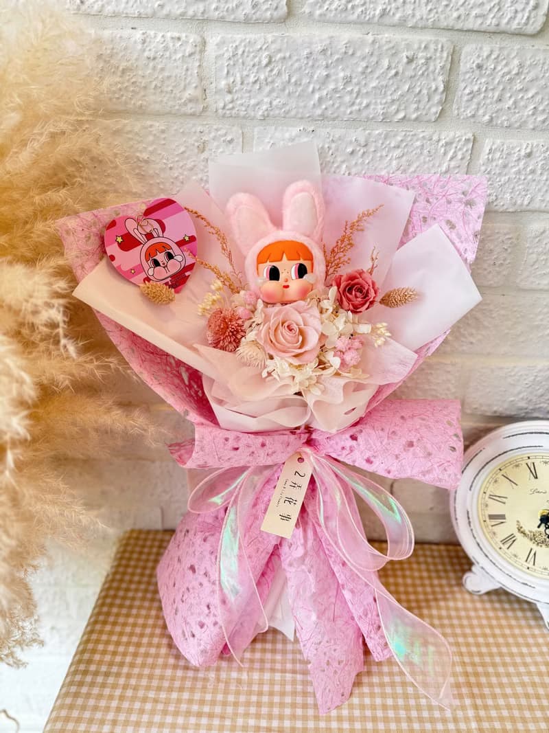 現貨哭娃Crybaby花兔兔永生花花束 情人節花束 生日花束