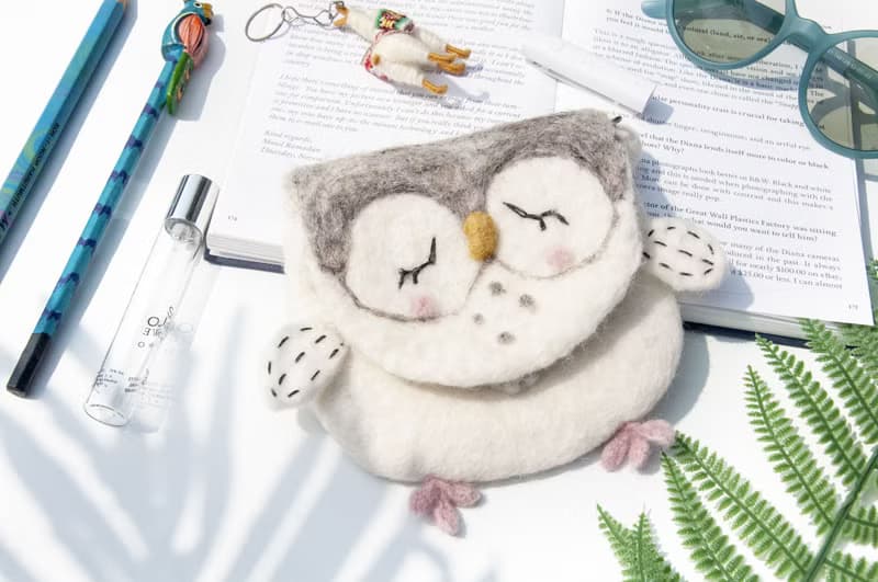 羊毛氈化妝袋/羊毛氈收納袋/零錢包/悠遊卡套/羊毛氈錢包-貓頭鷹