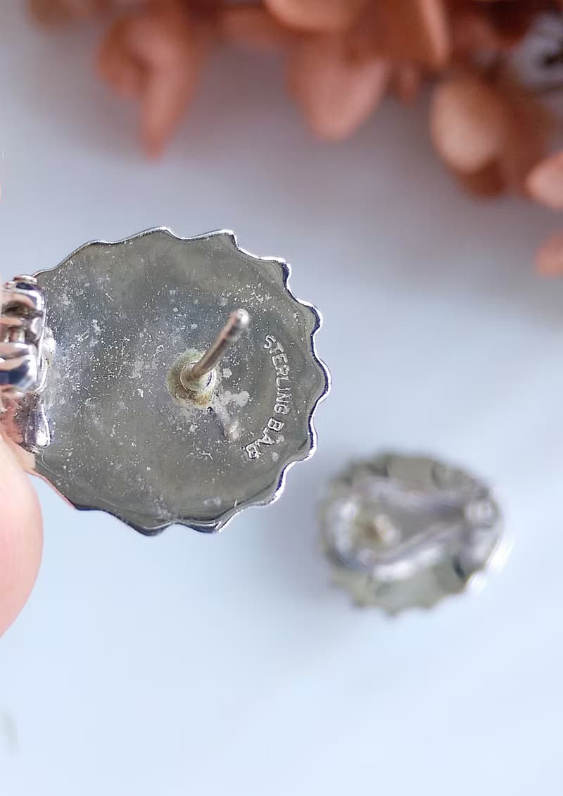 Vintage Jewelry 西洋古董飾品 銀色調  小銀貝 小巧 針式耳環