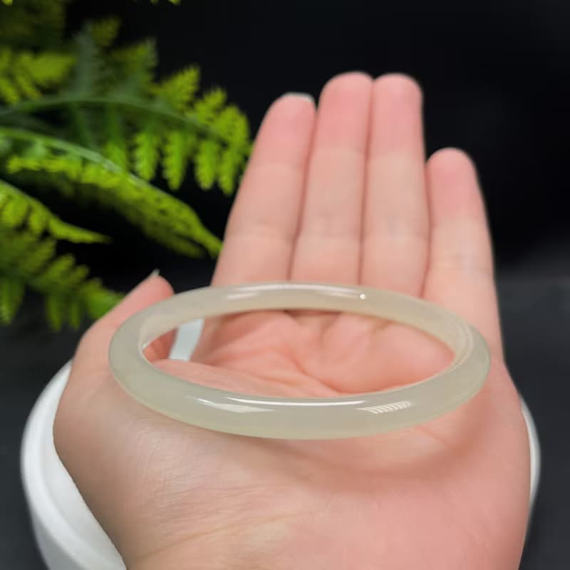 畢業級 和田玉手鐲 60MM 老料晴水綠玉手環 質地溫潤細膩