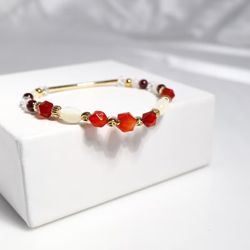 五月紅花 | S05紅瑪瑙珍珠石榴石水晶手鍊