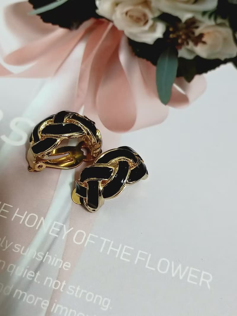 vintage jewelry  古董夾式耳環 交錯繩結