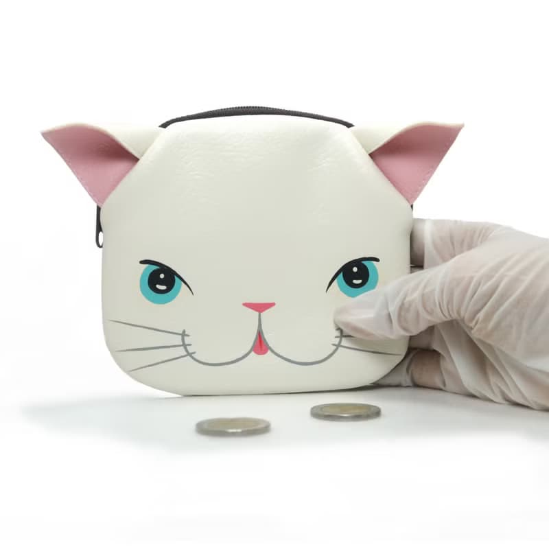 【雙11折扣】White cat purse ,small wallet bag with zip.various card pockets.