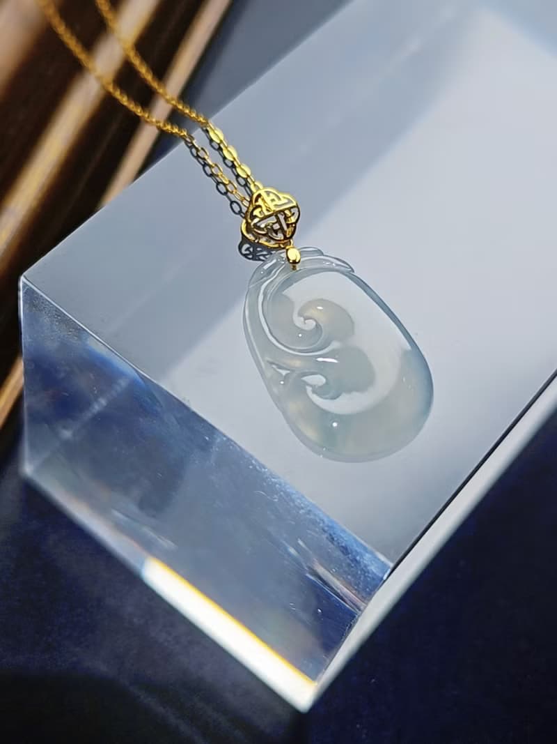 如你所願|純18k金高冰起膠如意|緬甸A貨翡翠吊墜