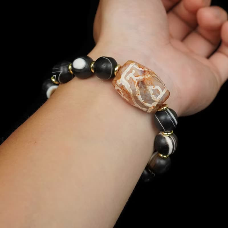 西亞蓮花寶瓶.藥師瑪瑙珠手串(內圍16公分)