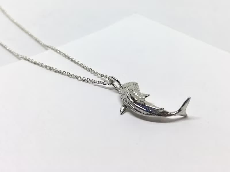 大海小世界。鯨鯊項鍊。Whale shark。925純銀。sterling silver