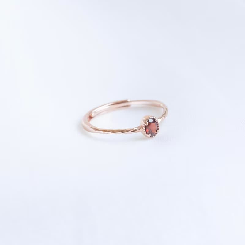 石榴石925純銀橢圓蛋糕戒指