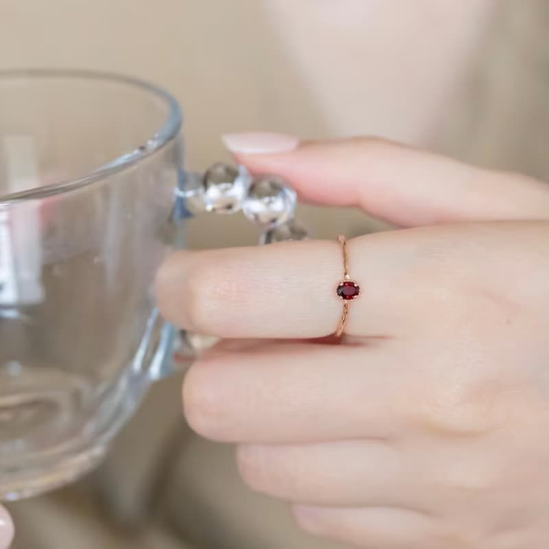 石榴石925純銀橢圓蛋糕戒指