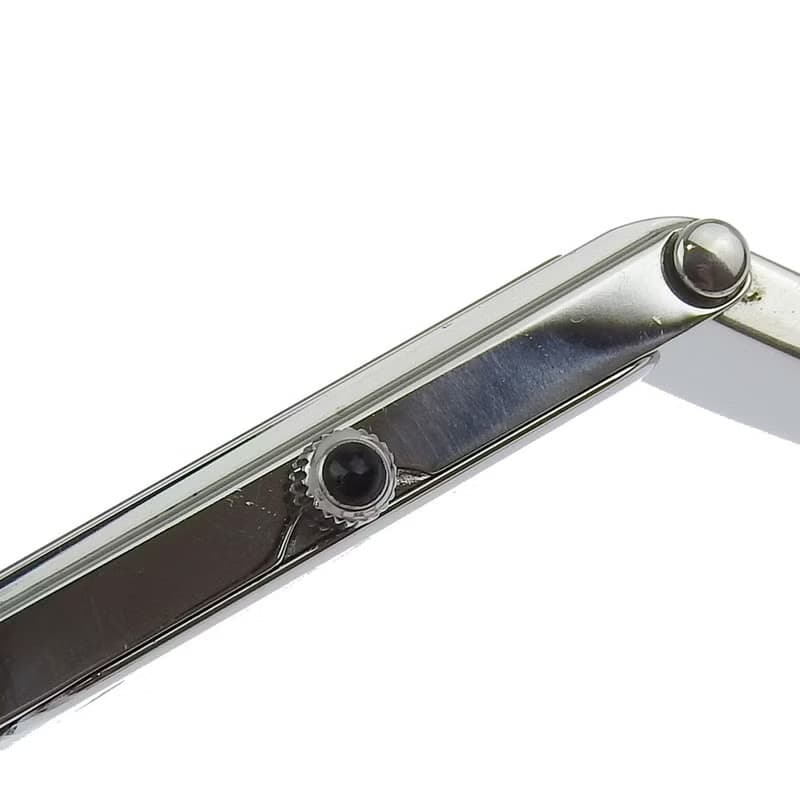 【日本直送】グッチ GUCCI 腕時計 1500L SS クオーツ アナログ表示 黒文字盤 レディース【中古】