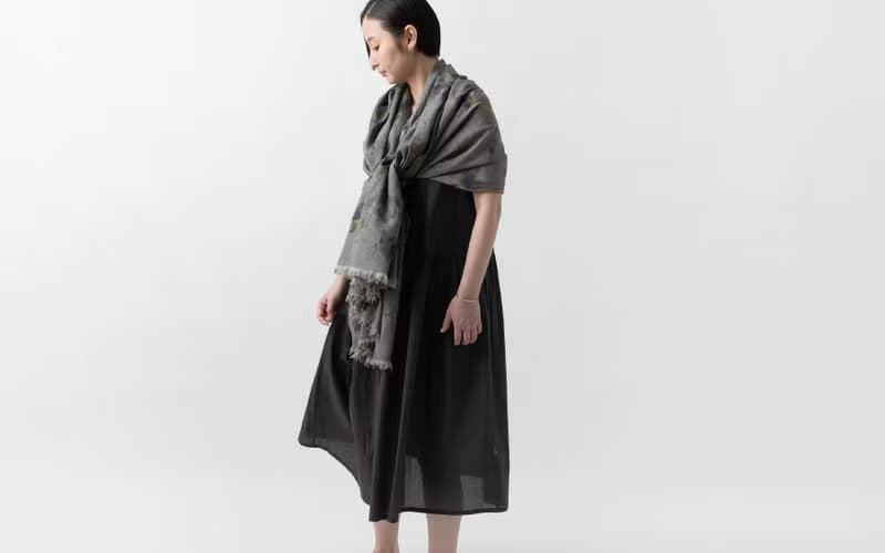 enrica cottonsilk scarf botanicalmix / botanical dye