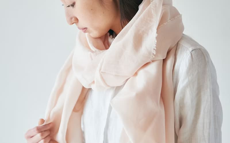 enrica cottonsilk scarf botanicalmix / botanical dye