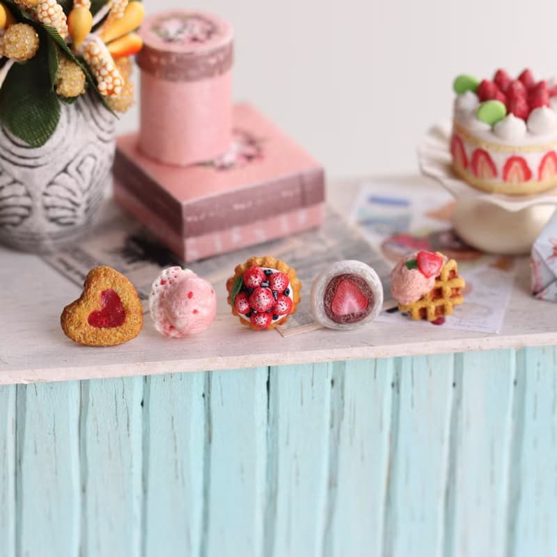 草莓季袖珍耳環套組 Strawberry Season Miniature Earring Set