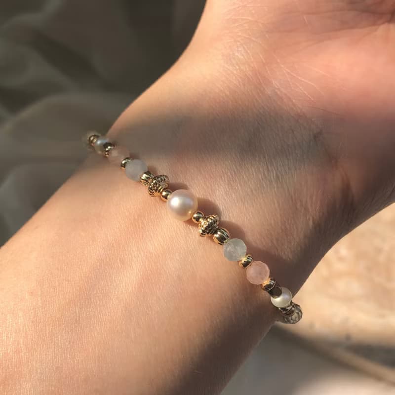 【四月・繡球花】戀人絮語 | 摩根石手鍊 長度可調 水晶手鍊