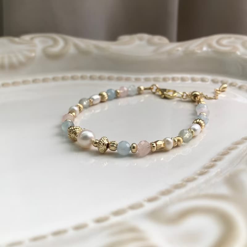【四月・繡球花】戀人絮語 | 摩根石手鍊 長度可調 水晶手鍊