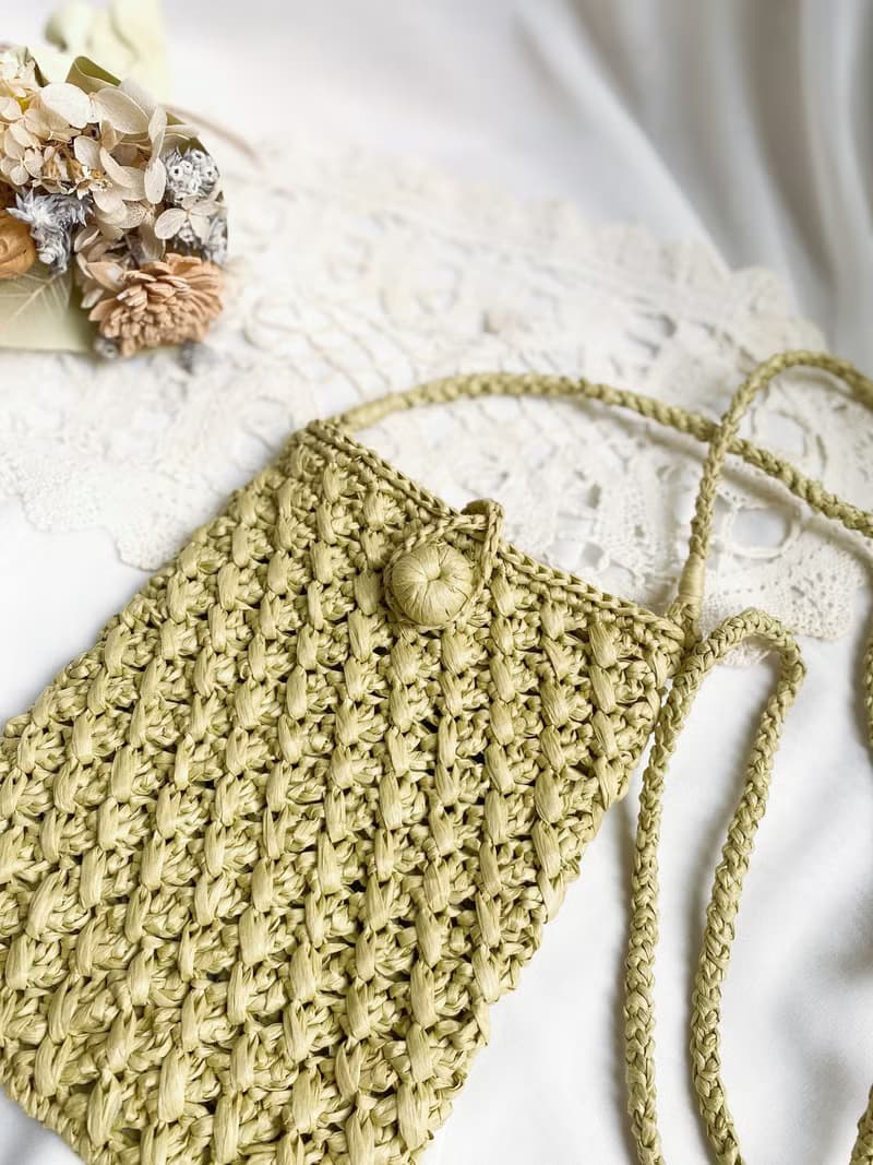 【好日手作】Handmade。日本紙線手工編織淺綠色手機斜背包側背包