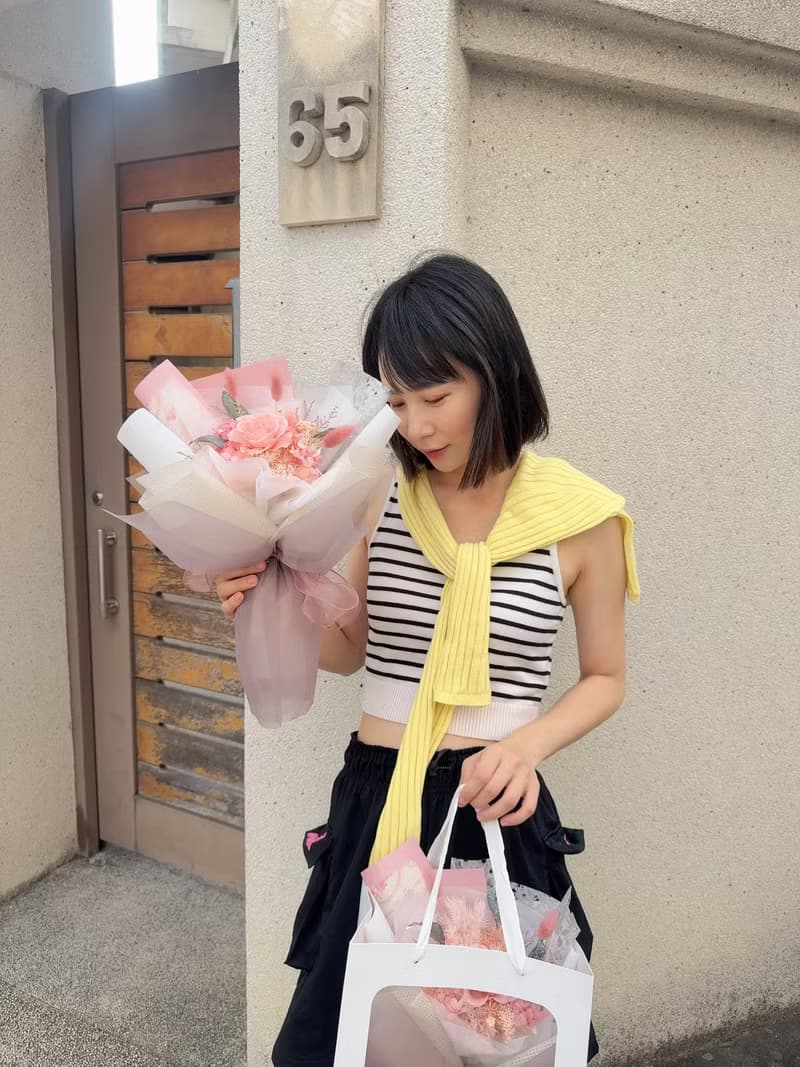 永生玫瑰花束_夏日陽光如妳 水蜜桃粉紅