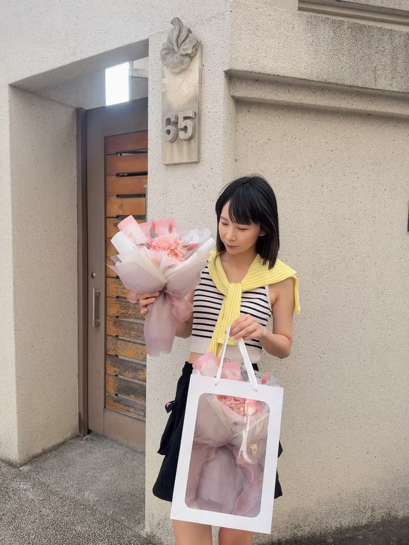 永生玫瑰花束_夏日陽光如妳 水蜜桃粉紅