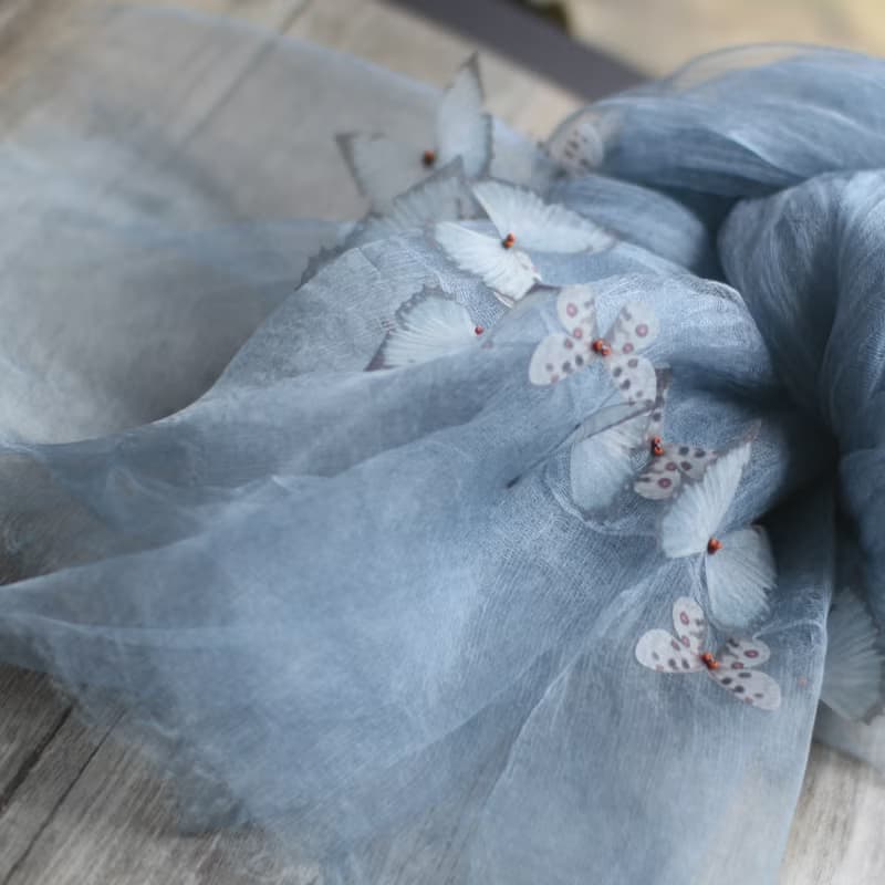 蝴蝶紗片+深淺色皺褶桑蠶絲薄紗雙層圍巾 晨曦藍 Scarf