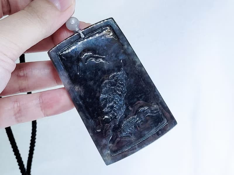 【純翠】天然翡翠 冰透黑烏雞雙拋美八駿圖項鍊 送禮首選