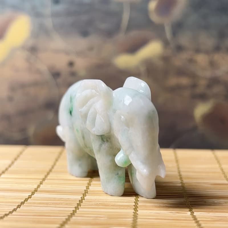 【吉象如意】飄綠花翡翠大象擺飾 | 天然緬甸玉A貨翡翠 | 送禮