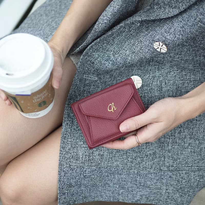 Maily (Burgundy) : Tri-fold wallet, short wallet, cow leather, Red velvet tone