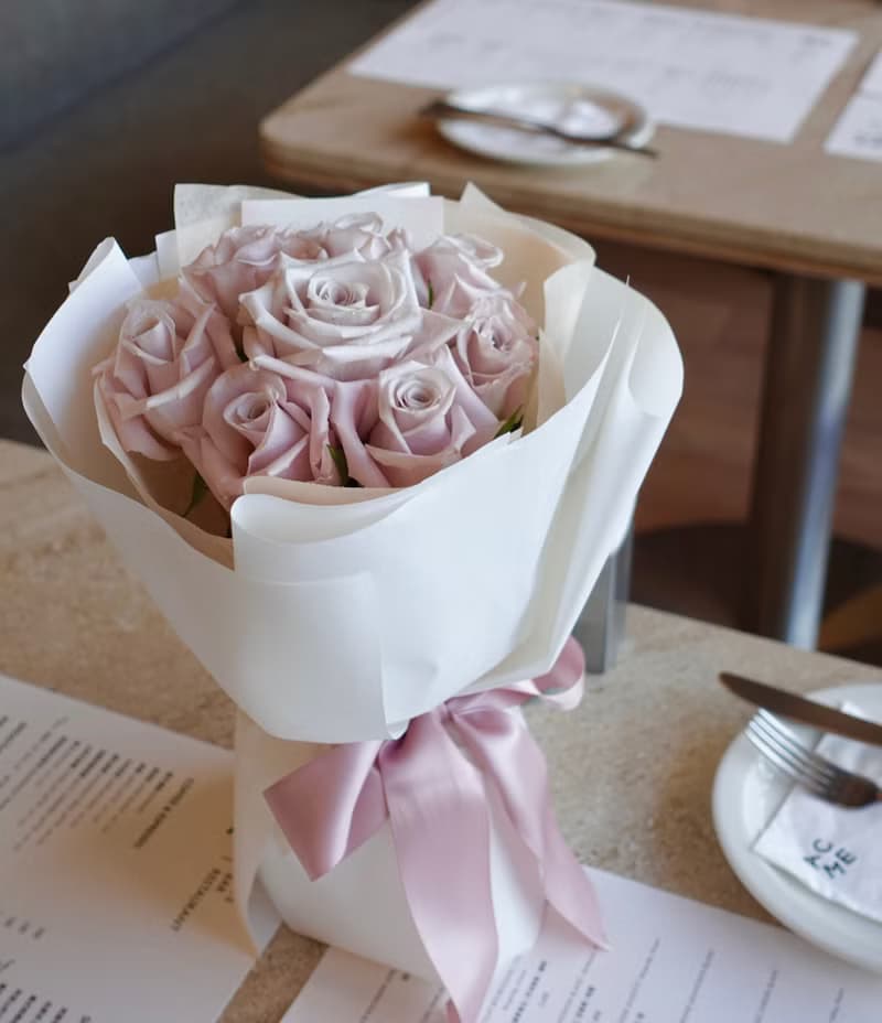 白色情人節 玫瑰花束 韓式花束  生日花束 女友禮物 求婚花束