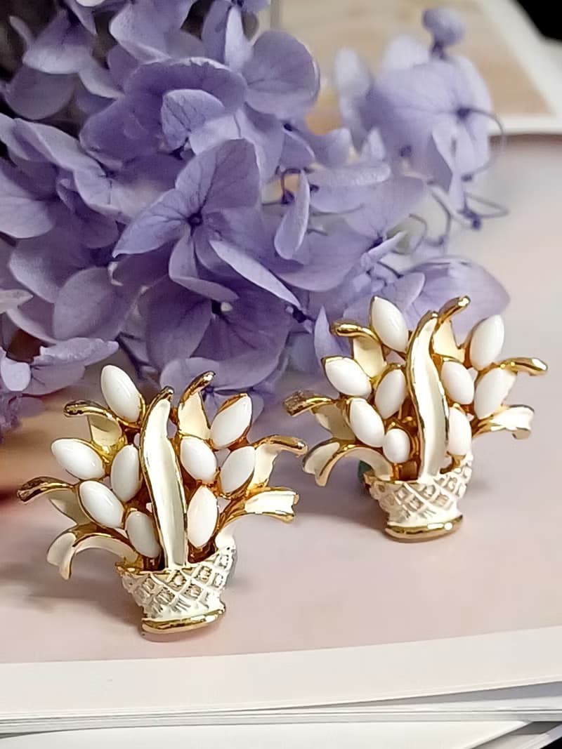 vintage jewelry  ART 白琺瑯花盆 夾式耳環