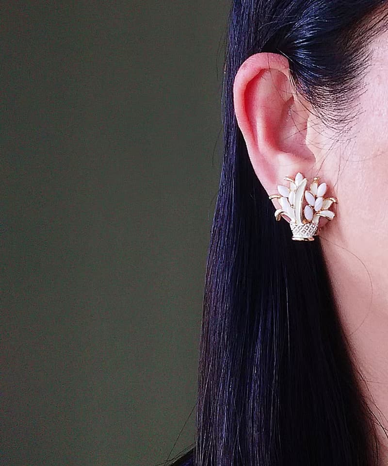 vintage jewelry  ART 白琺瑯花盆 夾式耳環