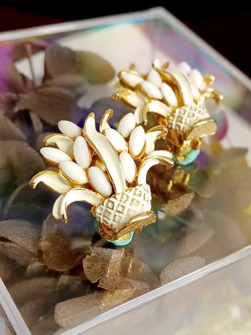 vintage jewelry  ART 白琺瑯花盆 夾式耳環