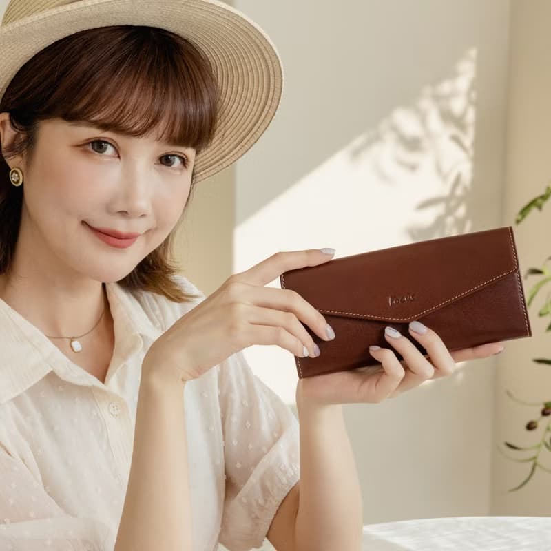 真皮女用長夾 / 扣式信封造型 / 長夾錢包_綠/藍/咖3色任選F3695