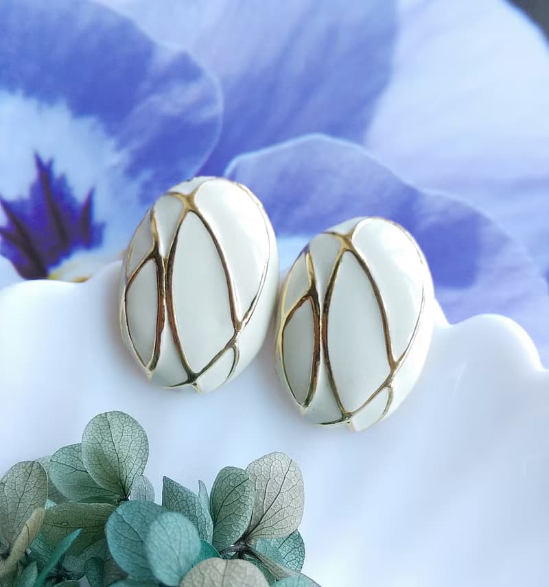 Vintage Jewelry 西洋古董飾品 復古 簡約 白琺瑯 知性 針式耳環