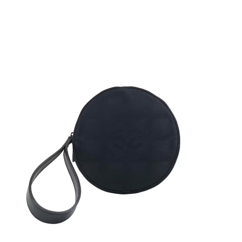 【 日本直送　名牌中古包 】CHANEL シャネル ニュートラベルライン ポーチ ブラック CCロゴ ナイロン 7089201 vintage pwyccn