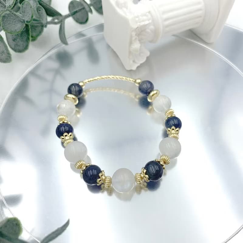 海衛二Nereid / 月光石 堇青石 藍針水晶 白水晶 水晶手鍊