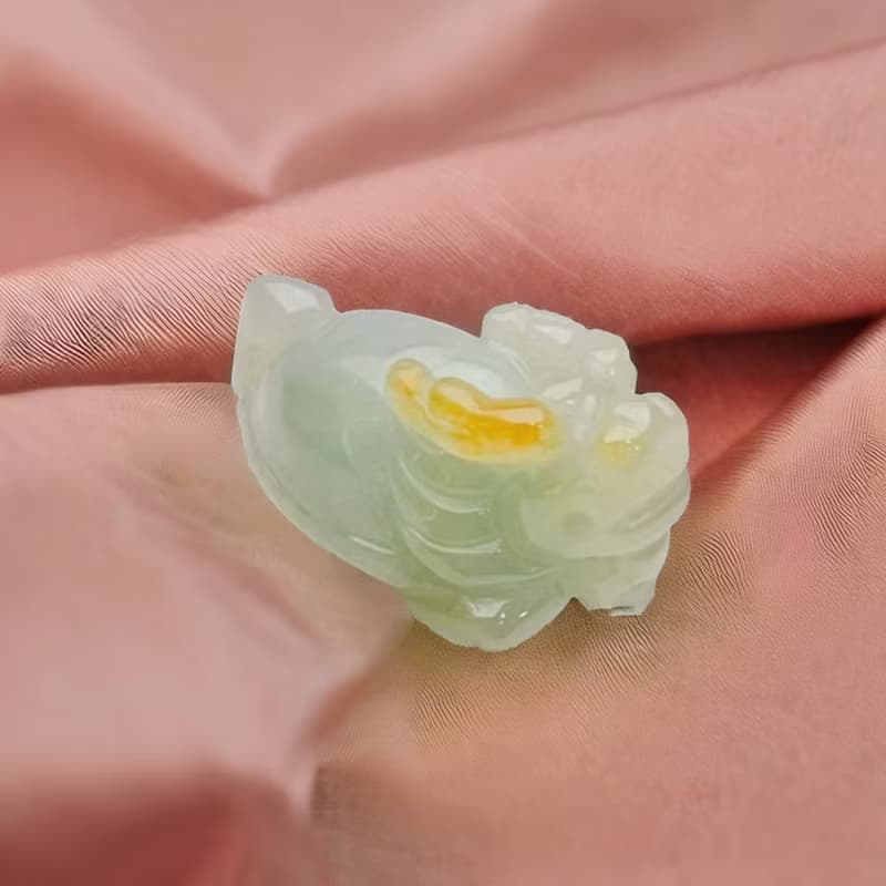 【吉祥‧長壽】冰種飄黃翡翠龍龜小擺飾 |天然緬甸玉翡翠A貨|送禮