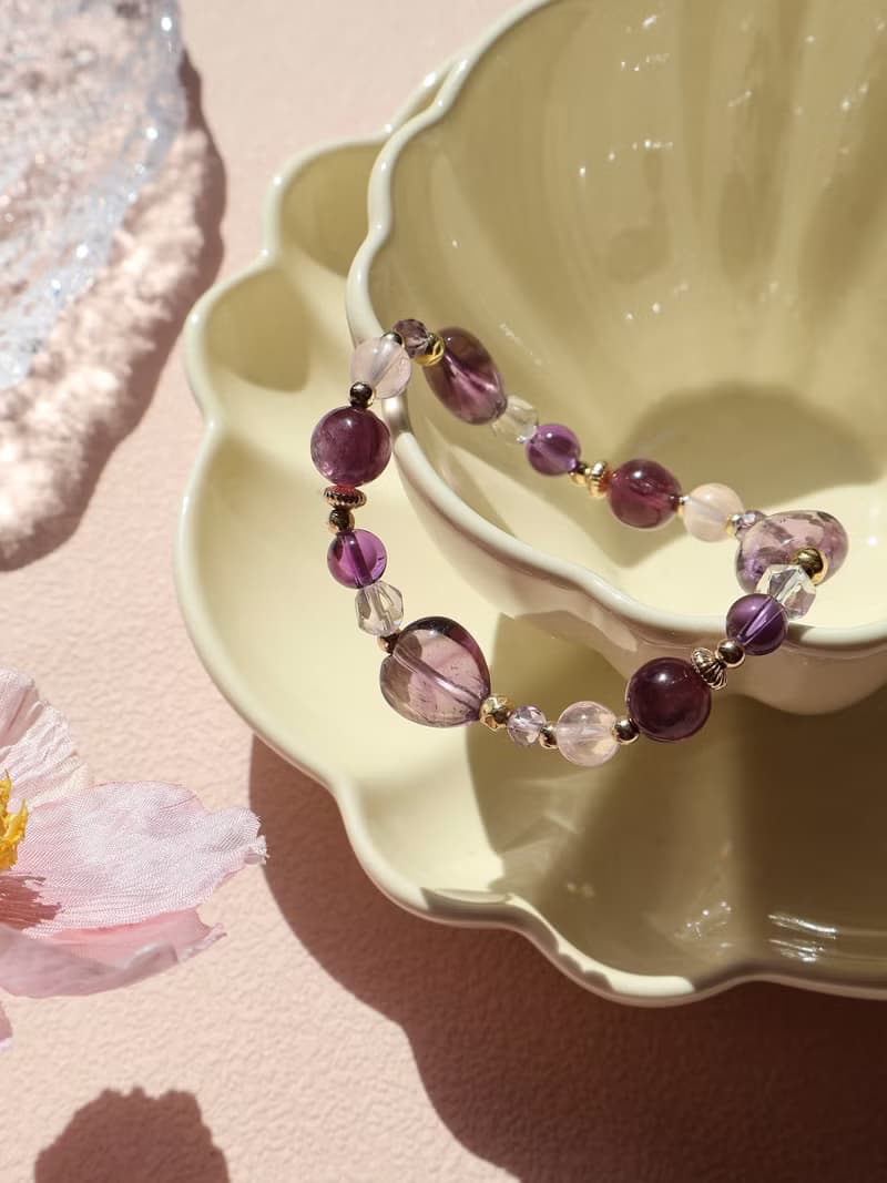 鳶尾計畫。紫水晶愛心 星光粉晶 紫鋰雲母 14KGF 水晶礦石手鍊