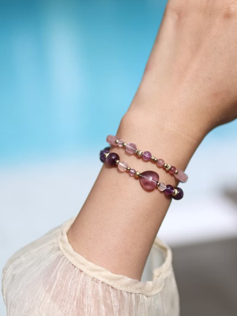 鳶尾計畫。紫水晶愛心 星光粉晶 紫鋰雲母 14KGF 水晶礦石手鍊